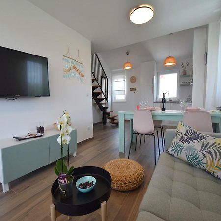 Apartments Medna Čižići Eksteriør bilde