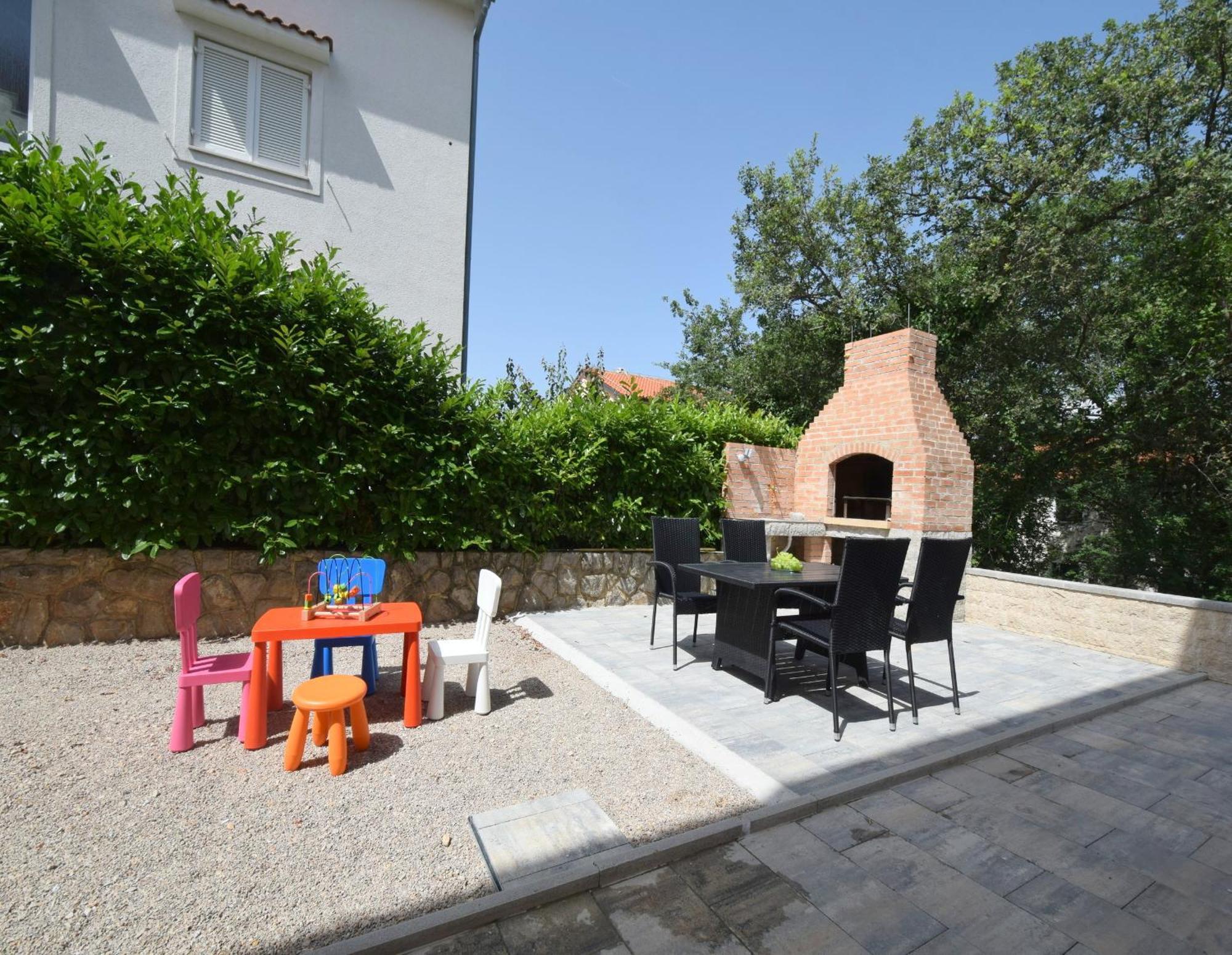 Apartments Medna Čižići Eksteriør bilde