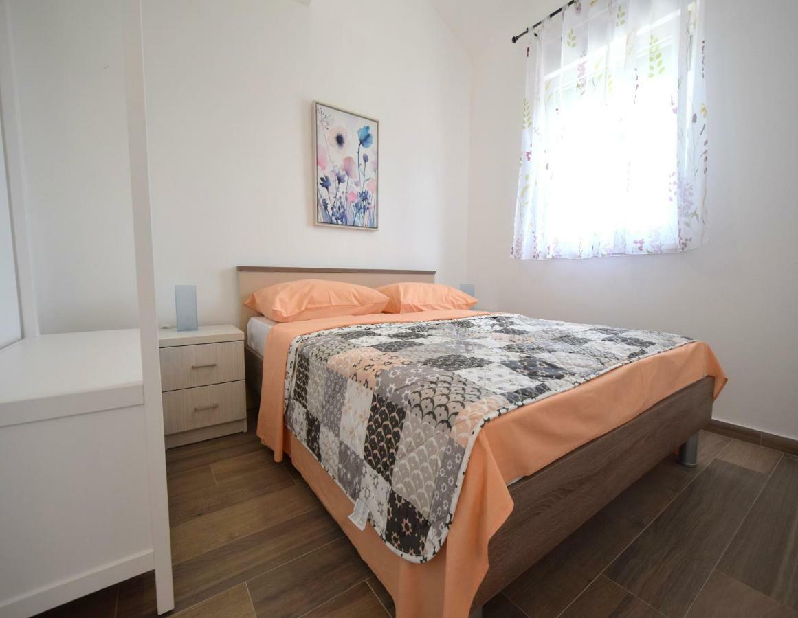 Apartments Medna Čižići Eksteriør bilde