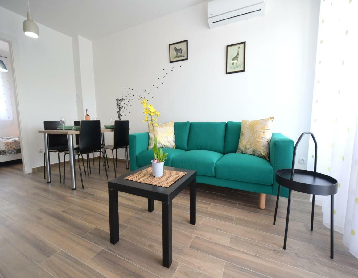 Apartments Medna Čižići Eksteriør bilde