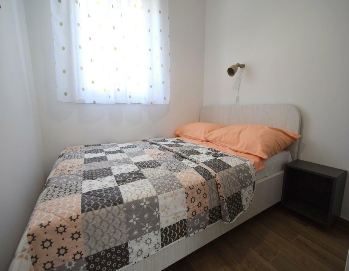 Apartments Medna Čižići Eksteriør bilde