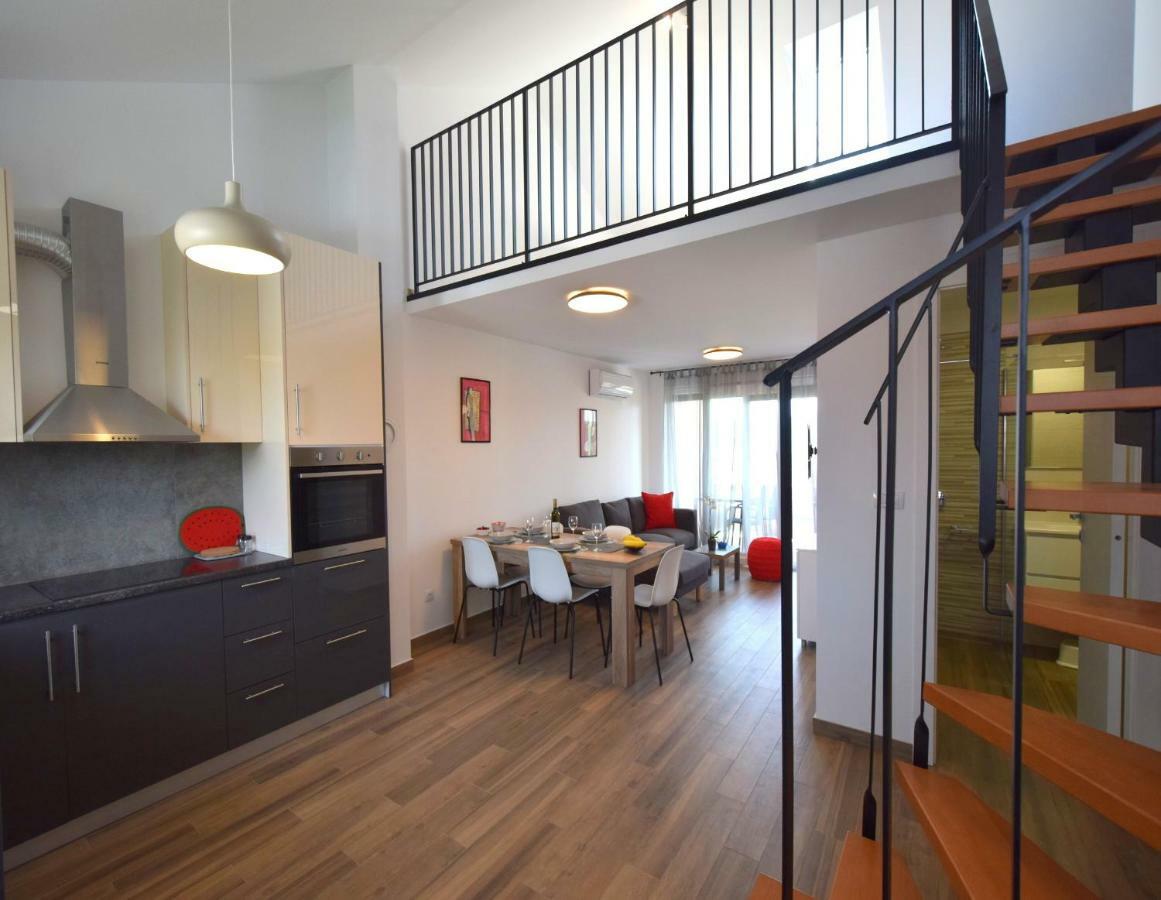 Apartments Medna Čižići Eksteriør bilde