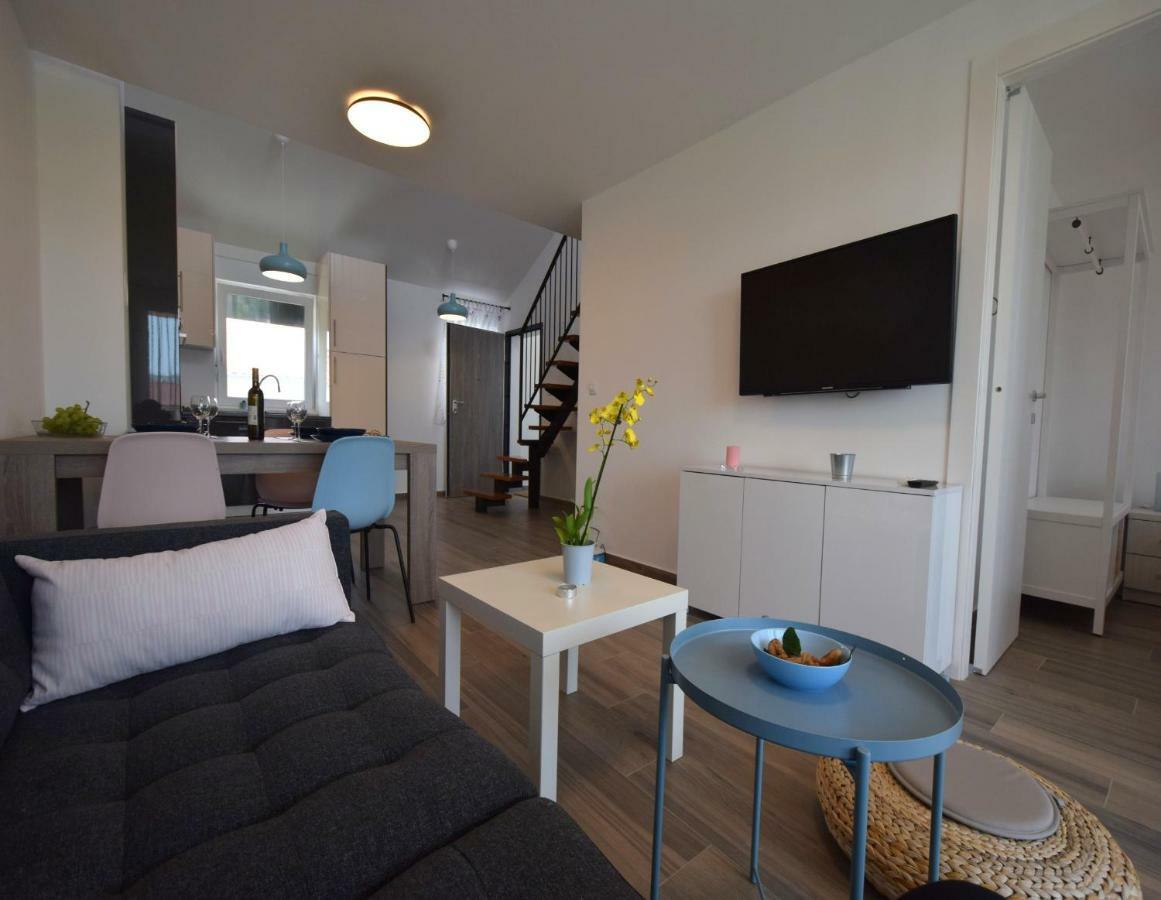 Apartments Medna Čižići Eksteriør bilde