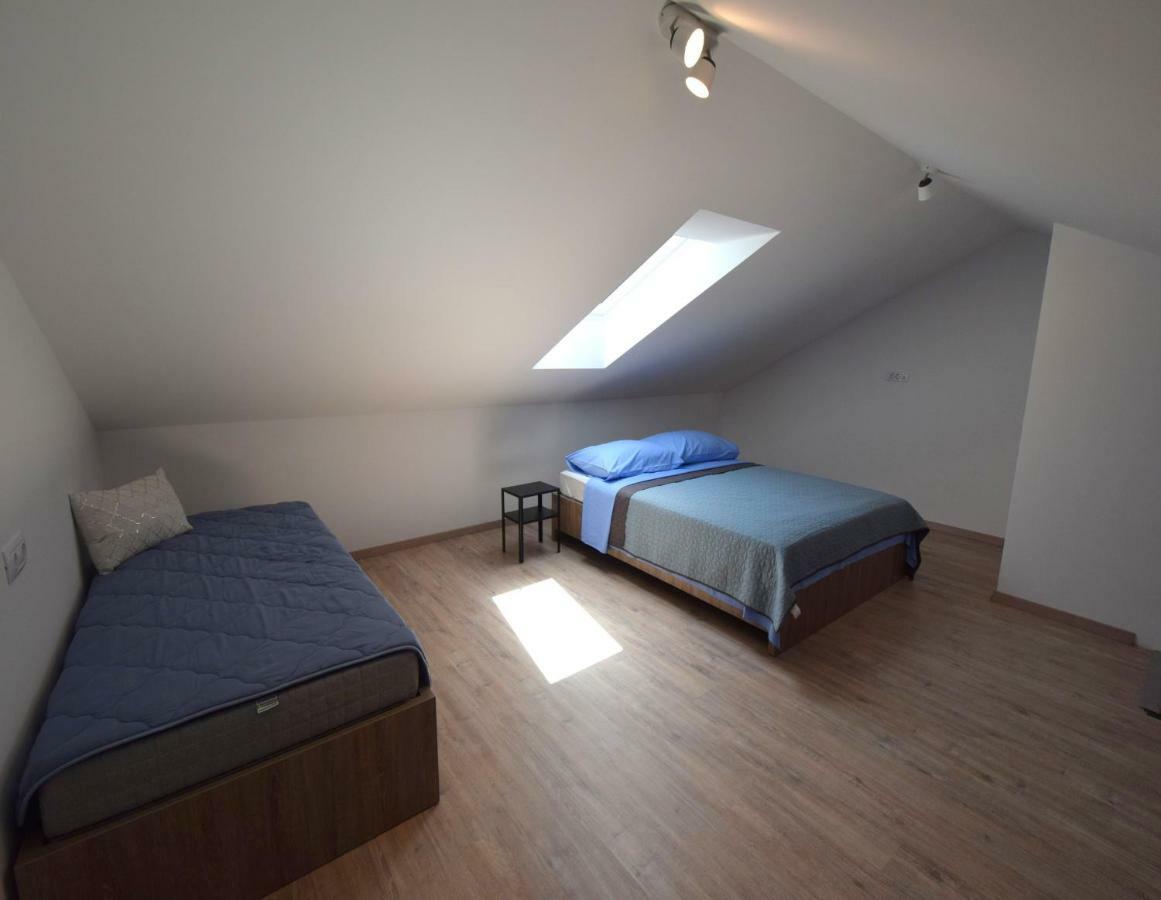 Apartments Medna Čižići Eksteriør bilde